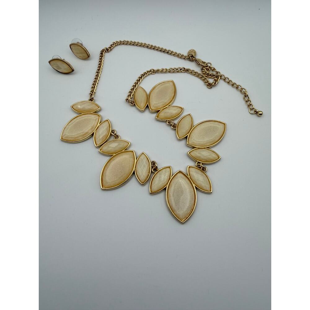 Cream Statement Necklace + Earring Set | Gold Tone Marquise - Picture 3 of 3